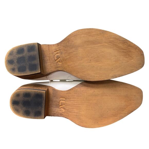 IUV Womens Size 10.5 White Faux Leather 2" Chunky Heel Western Cowboy Boots - Picture 7 of 7